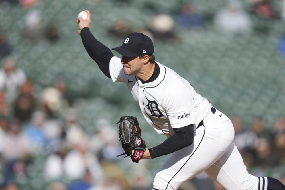 Detroit Tigers pitcher Tommy Kahnle throws against the New York Yankees in the ninth inning during a baseball game, Monday, April 7, 2025, in Detroit. (AP Photo/Paul Sancya)