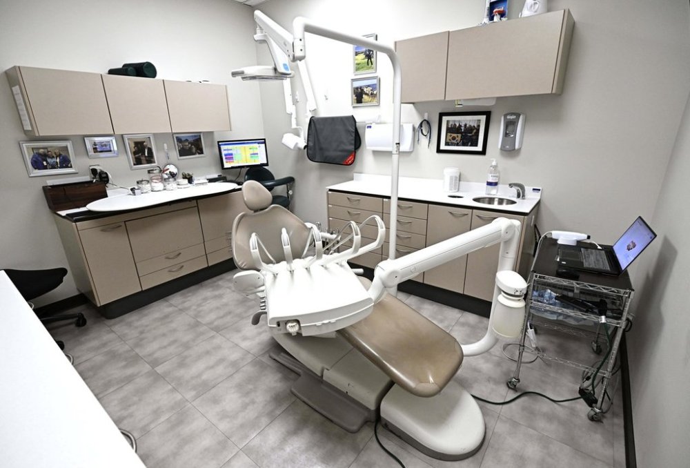 A dental treatment room in Ottawa on Wednesday, Aug. 7, 2024. THE CANADIAN PRESS/Justin Tang