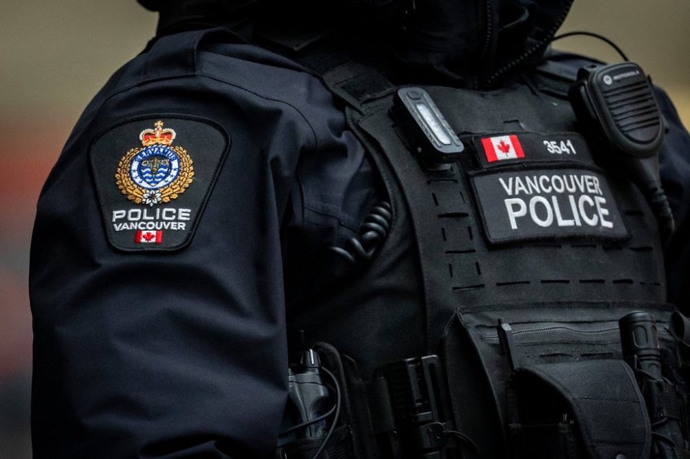 A Vancouver Police officer is pictured in Vancouver, on Wednesday, December 4, 2024. THE CANADIAN PRESS/Ethan Cairns