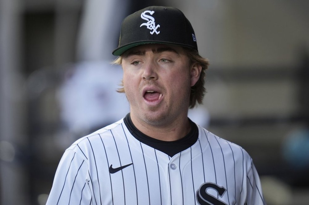 Chicago White Sox's Chase Meidroth (85) stands in the dugout before a baseball game against the Athletics, Tuesday, April 15, 2025, in Chicago. (AP Photo/Erin Hooley)