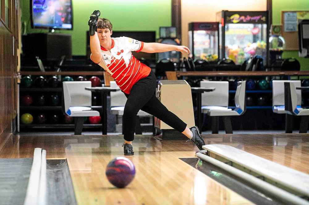 MIKAELA MACKENZIE / FREE PRESS
Bowler, mentor and coach Marissa Naylor-McCall says she wants “to leave whatever I’m doing in a better place than I found it.”