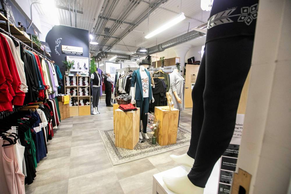 MIKAELA MACKENZIE / FREE PRESS
The Winnipeg company’s HQ also houses its showroom.