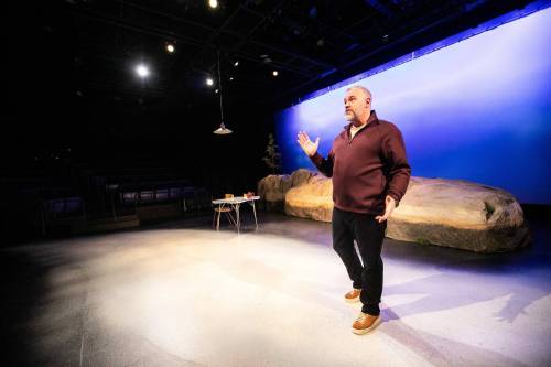 MIKAELA MACKENZIE / FREE PRESS
                                Keith Barker makes peace with his past over the course of 70 minutes.