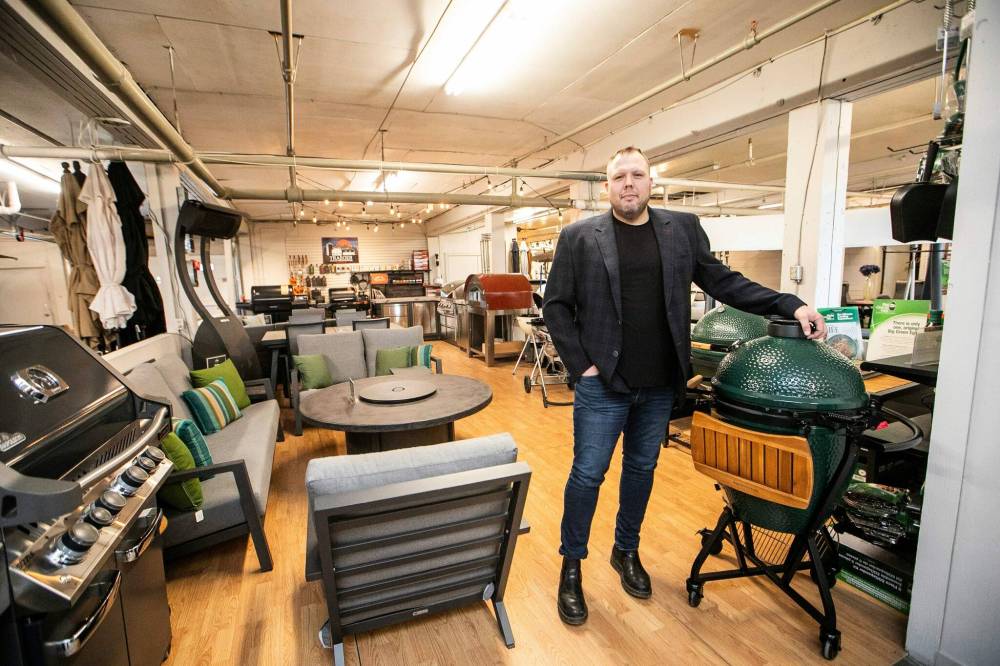 MIKAELA MACKENZIE / FREE PRESS
‘A lot of our clients say they’re afraid of tariffs, and that’s why they’re buying now,’ says Phil Squarie, president of Luxe Furniture Company, at the firm’s 120 McPhillips St. location.