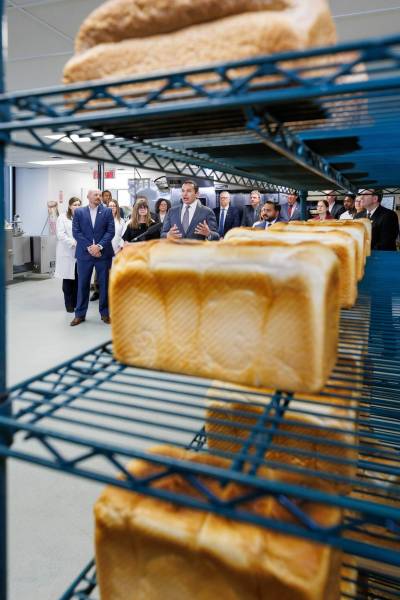 MIKE DEAL / FREE PRESS
                                The $13 million in provincial funding announced Thursday will match $13.5 million pledged by industry.