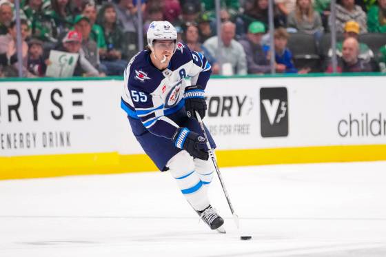 Winnipeg Jets centre Mark Scheifele found out Saturday morning that his father, Brad, had died during the course of the night. (Julio Cortez / The Associated Press files)