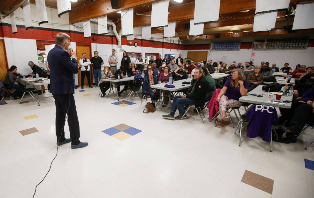 JOHN WOODS / FREE PRESS
Maxime Bernier, leader of the People’s Party of Canada, drew about 100 supporters to the party event at Earl Grey Community Centre in Winnipeg, Monday.