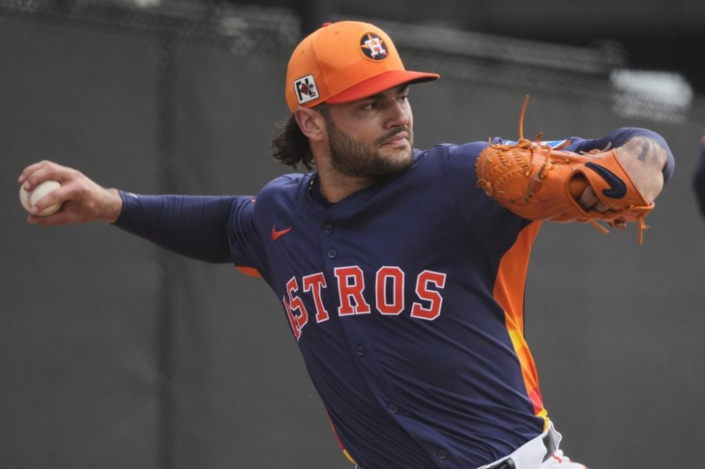 FILE - Houston Astros pitcher Lance McCullers Jr. throws a bullpen session during a spring training baseball practice Sunday, Feb. 16, 2025, in West Palm Beach, Fla. (AP Photo/Jeff Roberson, File)