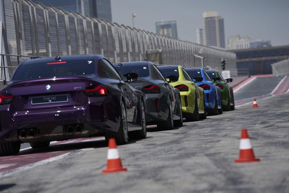 Supercars set off at the start of the first all-women rally in Dubai, United Arab Emirates, Thursday, May 1, 2025. (AP Photo/ Fatima Shbair)