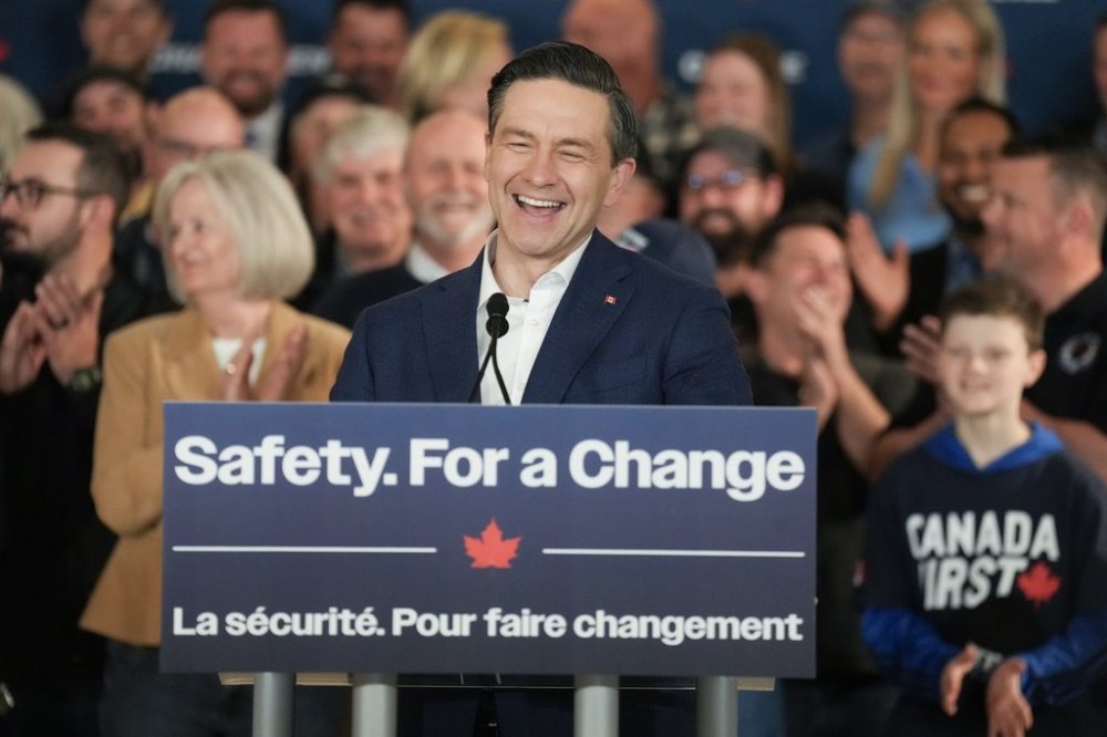 Conservative Leader Pierre Poilievre holds an availability at the Croatian Sports and Community Centre of Hamilton in Stoney Creek, Ont., on Wednesday, April 23, 2025. THE CANADIAN PRESS/Chris Young