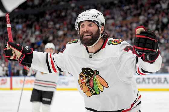 Blackhawks forward Patrick Maroon is set to play his 848th regular season game today. (Frank Gunn / The Canadian Press files)