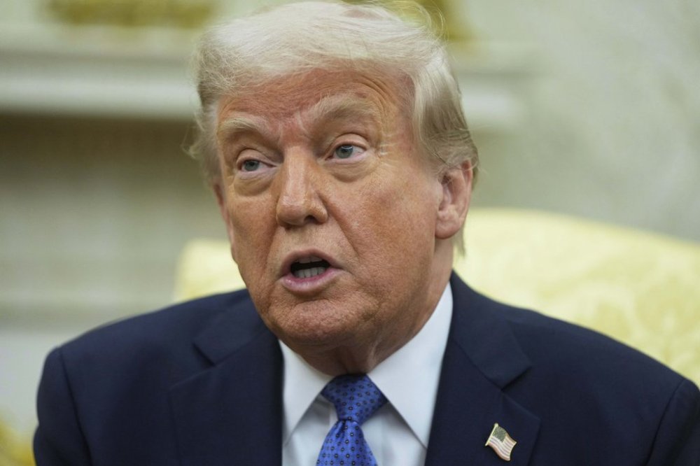 President Donald Trump speaks during a meeting with Norwegian Prime Minister Jonas Gahr Støre during a bilateral meeting in the Oval Office of the White House, Thursday, April 24, 2025, in Washington. (AP Photo/Mark Schiefelbein))