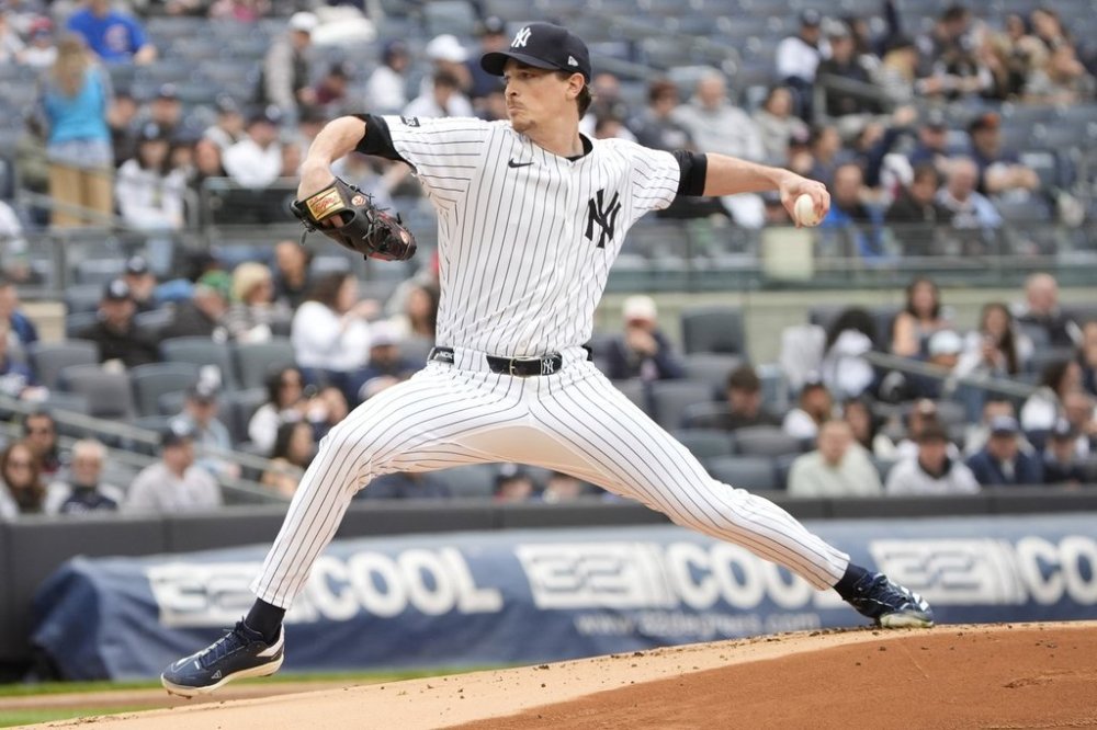New York Yankees pitcher Max Fried throws during the first inning of the first baseball game of a doubleheader against the Toronto Blue Jays, Sunday, April 27, 2025, in New York. (AP Photo/Pamela Smith)