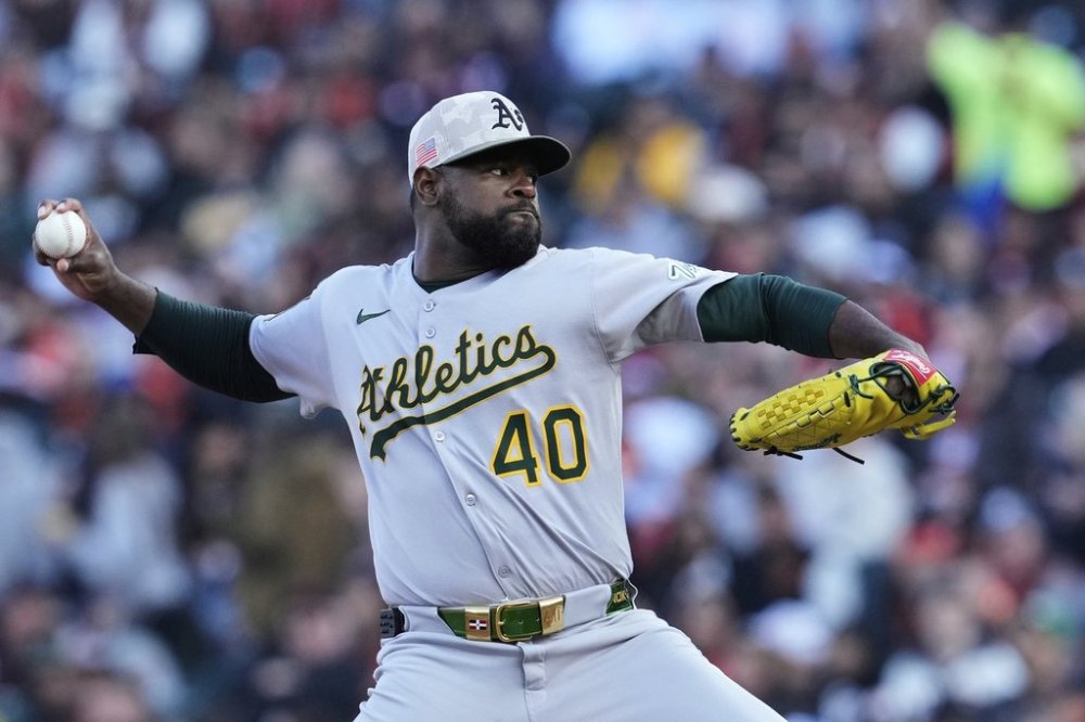 Athletics' Luis Severino pitches to a San Francisco Giants batter during the first inning of a baseball game Saturday, May 17, 2025, in San Francisco. (AP Photo/Godofredo A. Vásquez)