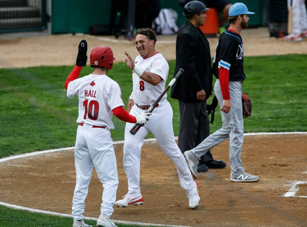JOHN WOODS / FREE PRESS FILES
Dayson Croes (8) was named the 2023 American Association Rookie of the Year in his first season with the Winnipeg Goldeyes after leading the league with 135 hits.