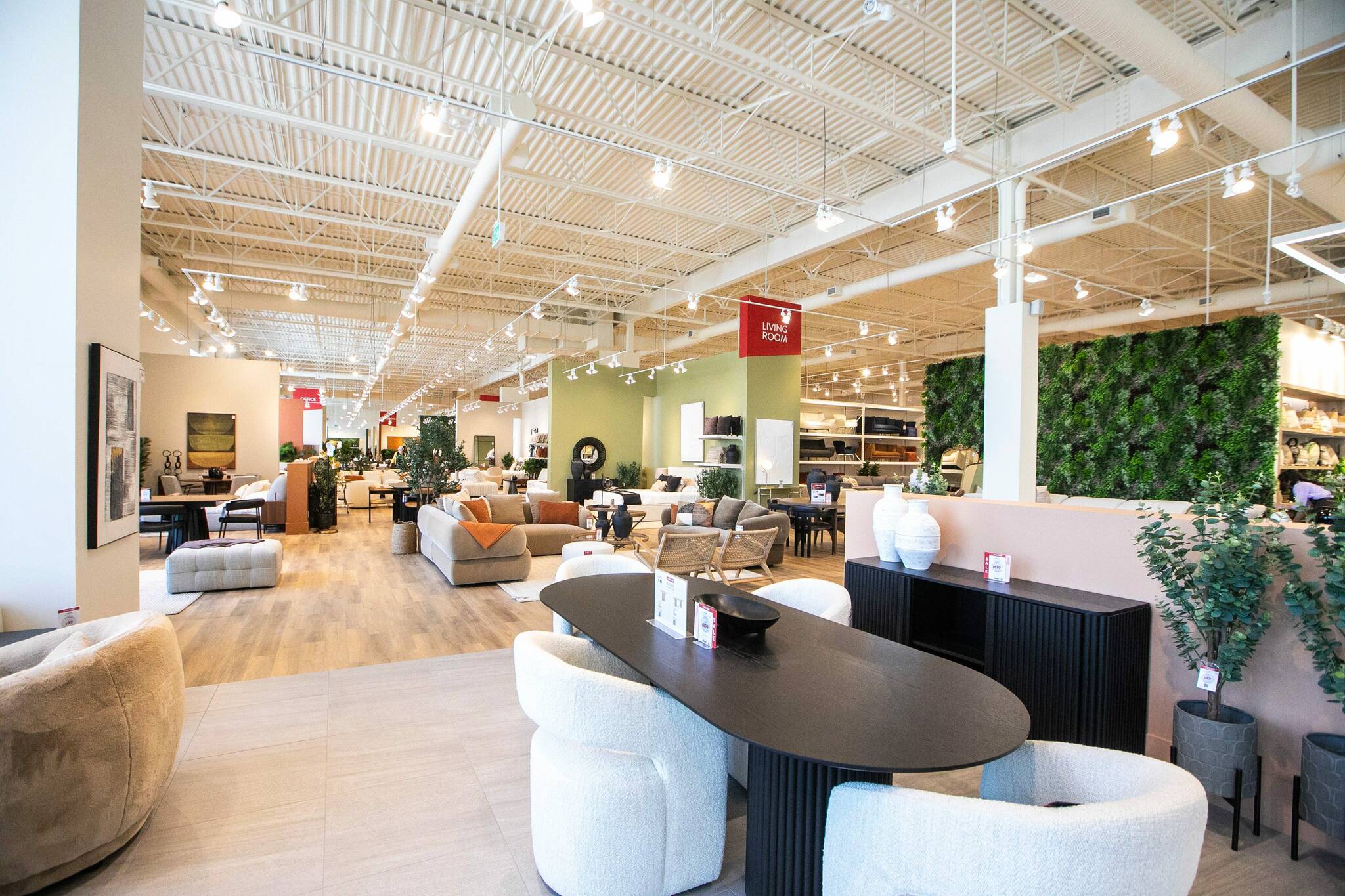 Structube makes room to stretch out – Winnipeg Free Press