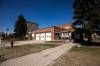 MIKAELA MACKENZIE / FREE PRESS
                                A former police station on Pembina Highway owned by the city has sat mostly vacant for more than a decade.