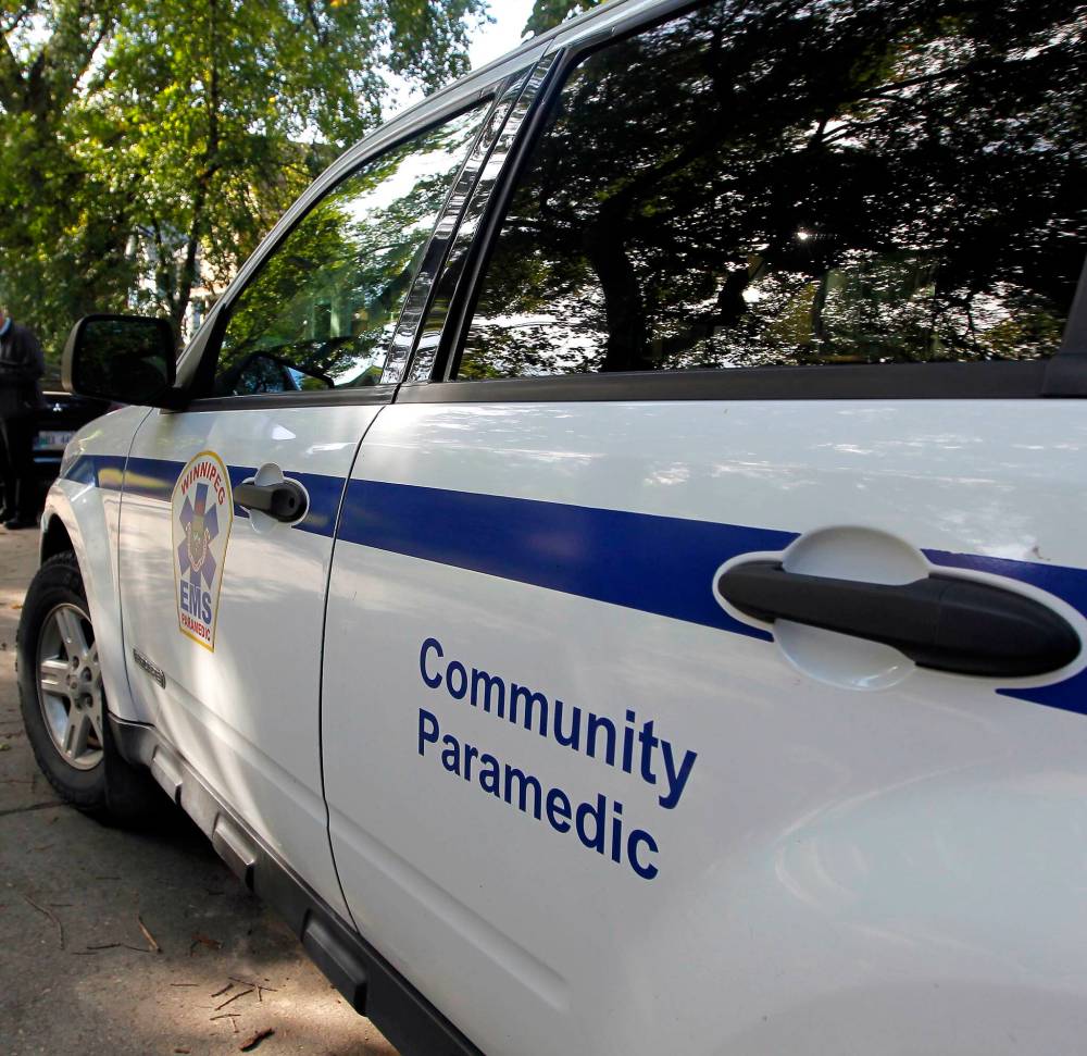 Shared Health has launched two specialized units based out of Brandon and Selkirk staffed by Emergency Paramedics in the Community (EPIC). The Winnipeg Fire Paramedic Service created EPIC more than a dozen years ago. (Boris Minkevich / Free Press files)
