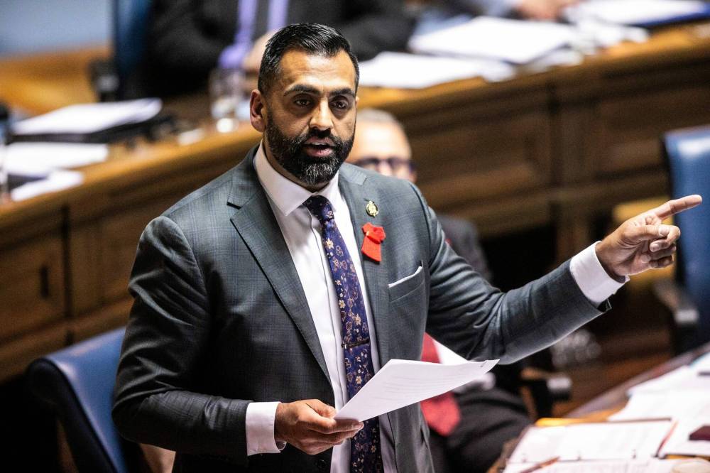 MIKAELA MACKENZIE / FREE PRESS
PC leader Obby Khan asked about Manitoba having the lowest rate of GDP growth among the provinces.