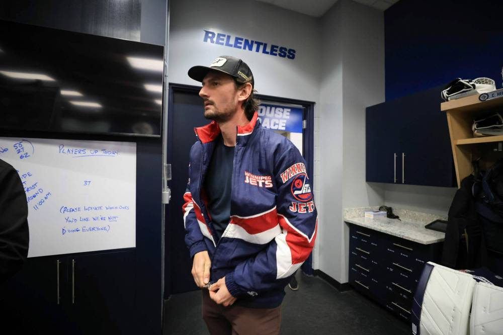 RUTH BONNEVILLE / FREE PRESS FILES
Goalie Connor Hellebuyck cut his practice short on Monday.