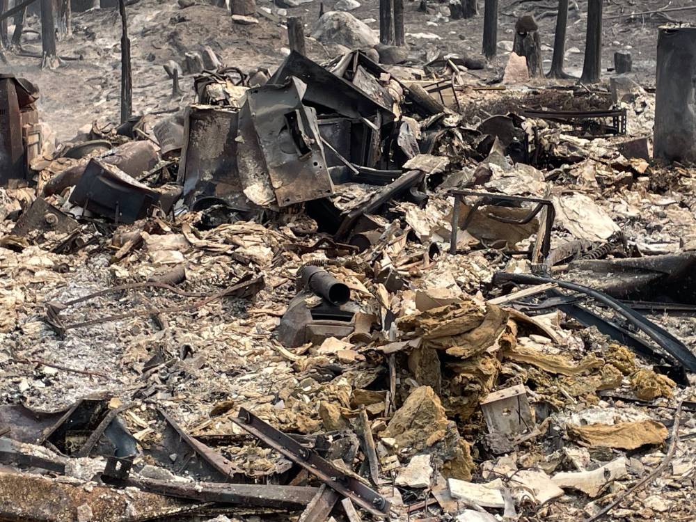 SUPPLIED
Brad Wood’s cottage in the RM of Lac du Bonnet, along with several others, was reduced to rubble and ashes after a wildfire rapidly spread through the area May 13.