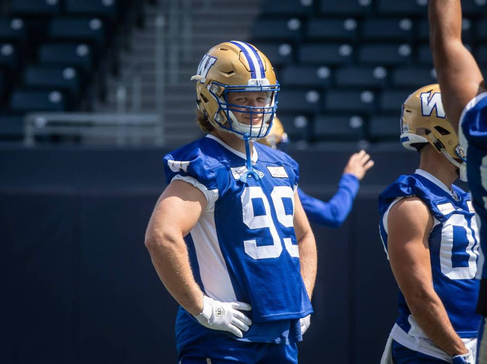 JESSICA LEE / FREE PRESS FILES
Winnipeg Blue Bombers defensive lineman Cam Lawson participated in a full practice session on Tuesday for the first time since suffering an ACL injury in last year’s pre-season game.