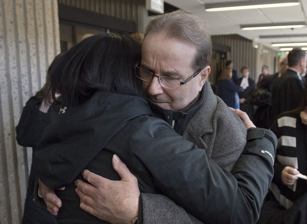 Glen Assoun is embraced by his daughter Amanda Huckle at Nova Scotia Supreme Court in Halifax on Friday, March 1, 2019. Assoun, who died in June 2023 at age 67, was acquitted in March 2019 of the 1995 killing of his ex-girlfriend, Brenda Lee Anne Way, after spending almost 17 years in prison. THE CANADIAN PRESS/Andrew Vaughan