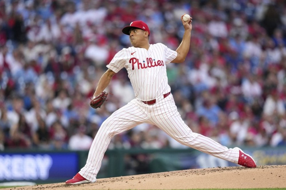 Philadelphia Phillies' Ranger Suárez pitches during the third inning of a baseball game against the Atlanta Braves Tuesday, May 27, 2025, in Philadelphia. (AP Photo/Matt Slocum)