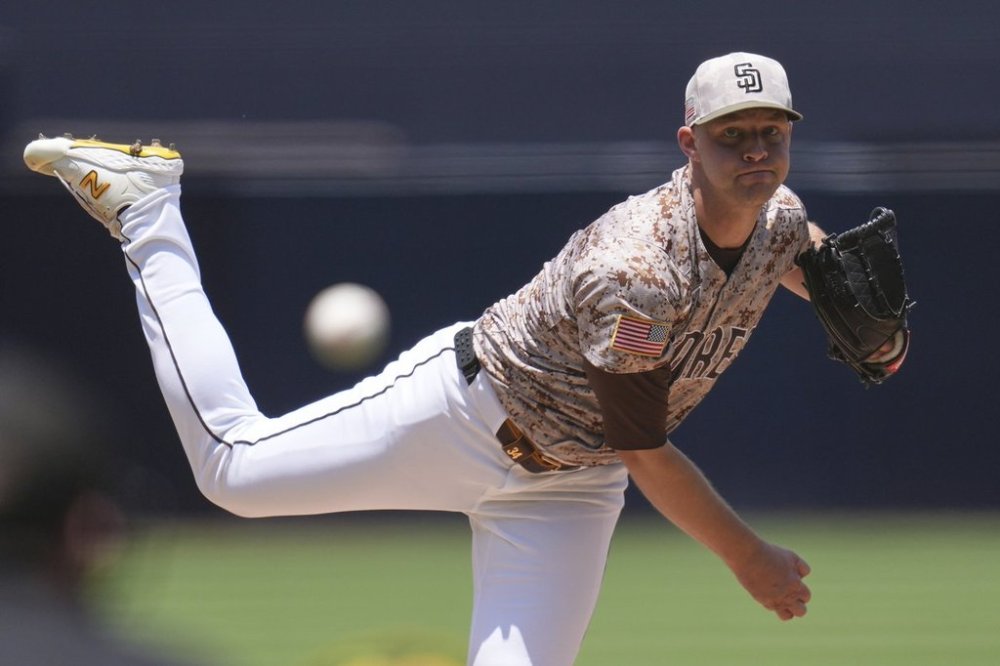 San Diego Padres starting pitcher Michael King works against a Seattle Mariners batter during the first inning of a baseball game Sunday, May 18, 2025, in San Diego. (AP Photo/Gregory Bull)