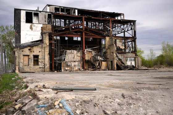 The site of the former Vulcan Iron Works foundry at Sutherland Avenue and Maple Street North. (Mike Sudoma / Free Press)