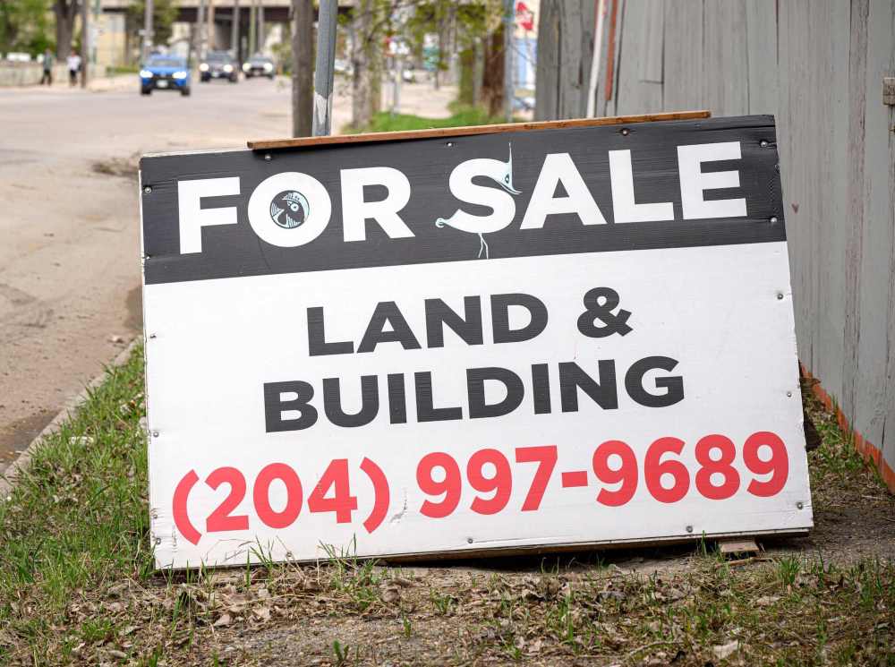 MIKE SUDOMA / FREE PRESS
The owner of the building on Sutherland Avenue says he’s uncertain about his next steps — but if a buyer came forward, he’d sell immediately.