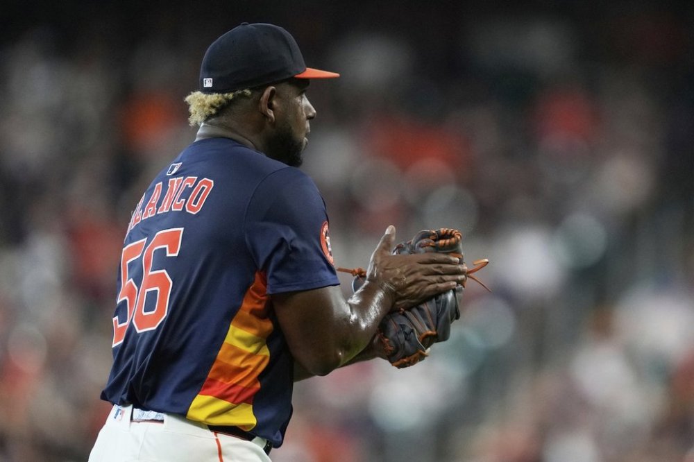 Houston Astros starting pitcher Ronel Blanco throws celebreats after the top of the first inning of a baseball game against the Cincinnati Reds in Houston, Sunday, May 11, 2025. (AP Photo/Ashley Landis)