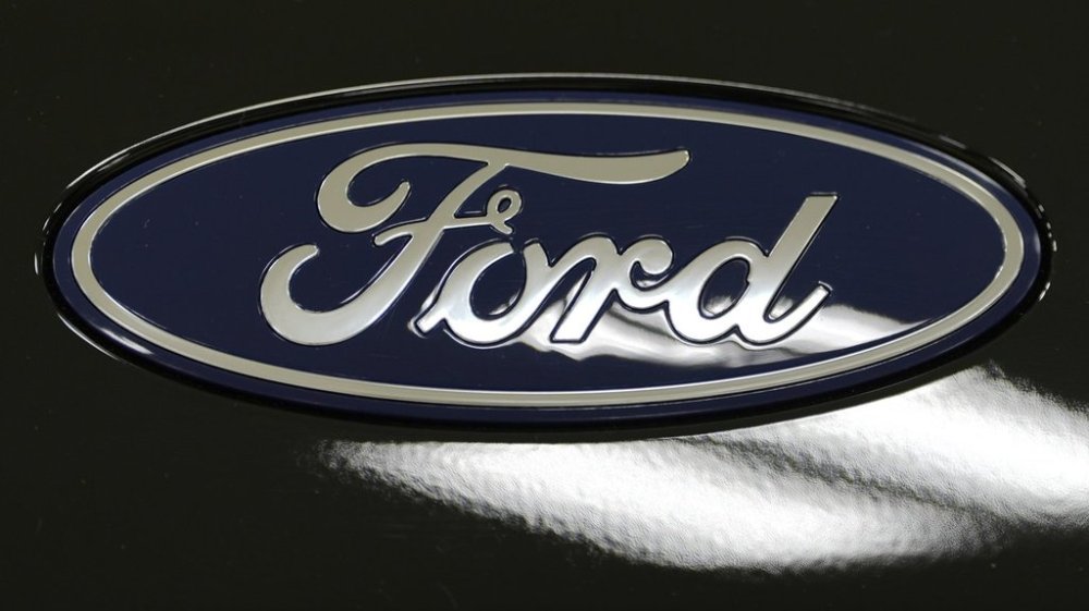 A Ford logo is seen on a 2025 Ford Expedition during a media tour at the Ford Motor Company Kentucky Truck Plant, Wednesday, April 30, 2025, in Louisville, Ky. (AP Photo/Carolyn Kaster)