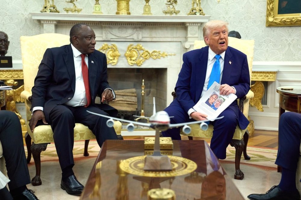 President Donald Trump meets South Africa's President Cyril Ramaphosa in the Oval Office of the White House, Wednesday, May 21, 2025, in Washington. (AP Photo/Evan Vucci)