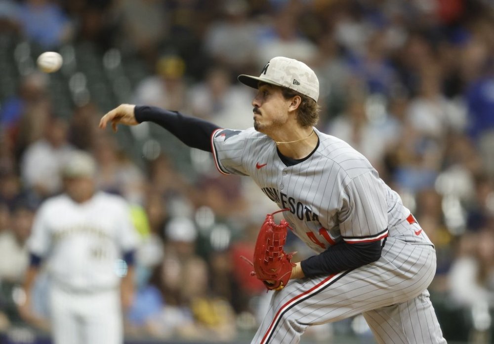 Minnesota Twins starting pitcher Joe Ryan throws against the Milwaukee Brewers during the first inning of a baseball game, Friday, May 16, 2025, in Milwaukee. (AP Photo/Jeffrey Phelps)