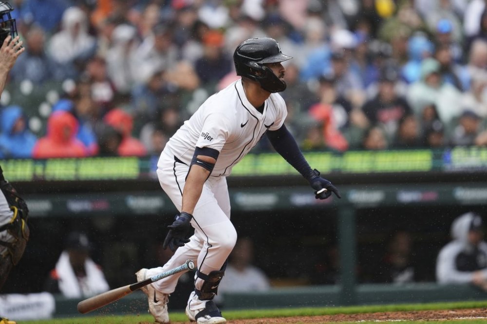 Detroit Tigers' Riley Greene hits a three-run double against the Pittsburgh Pirates in the second inning during the first baseball game of a doubleheader, Thursday, June 19, 2025, in Detroit. (AP Photo/Paul Sancya)