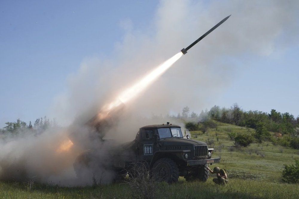 FILE - Soldiers of Ukraine's 30th Separate Mechanized Brigade fire a rocket toward Russian positions at the front line in the Donetsk region of Ukraine on Tuesday, June 3, 2025. (AP Photo/Andrii Marienko, File)