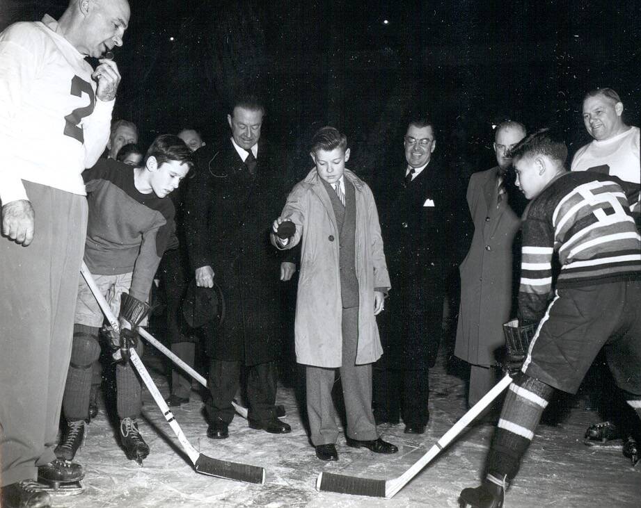 Gar Lunney / Archives and Special Collections, Western Libraries, Western University
Black Hawks player Ernest Wesley (right) faces off against a player from an Ottawa team during the April 1951 tour.