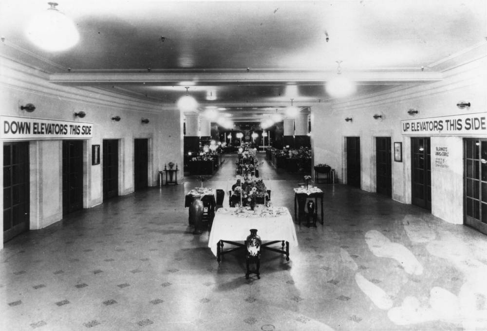 Hudson’s Bay Company Archives, Manitoba Archives
Hudson’s Bay Company’s downtown store’s third floor looking south from the passenger elevator lobby in November 1926.