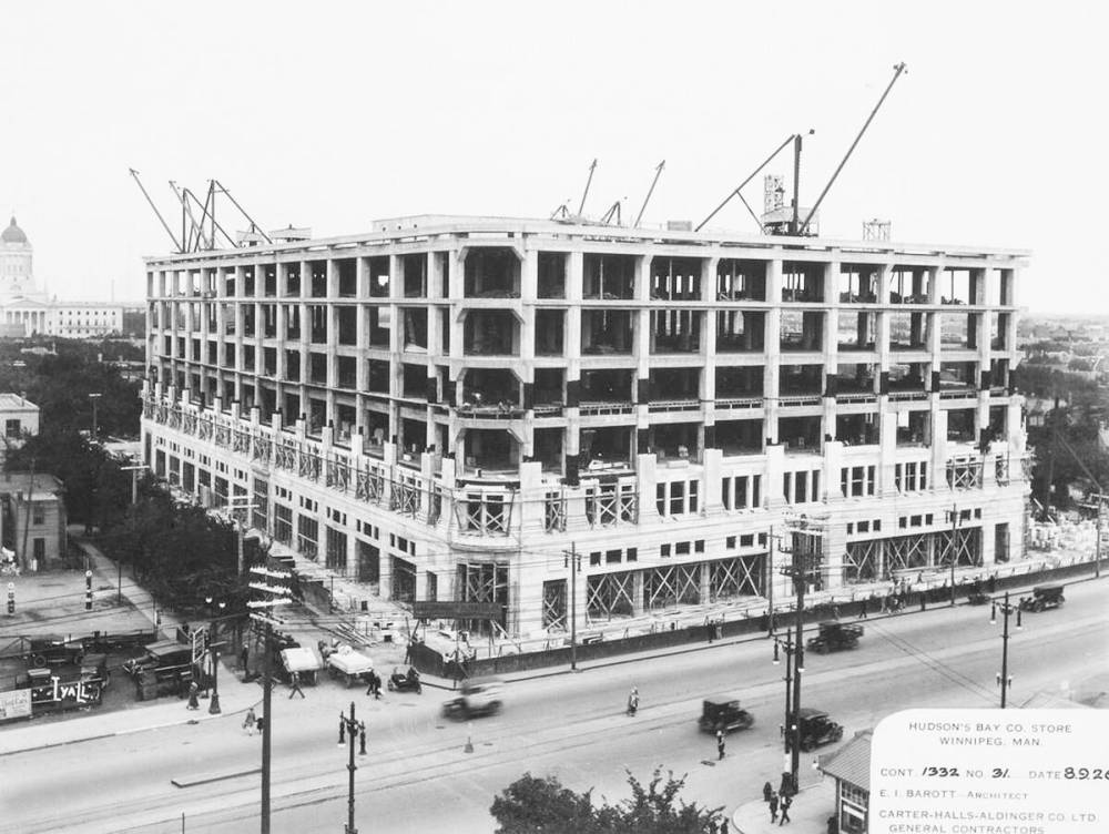 Canstar Community News files
The downtown Hudson’s Bay Company building, shown while under construction in the 1920s, is an important piece of Winnipeg’s architectural and cultural heritage.