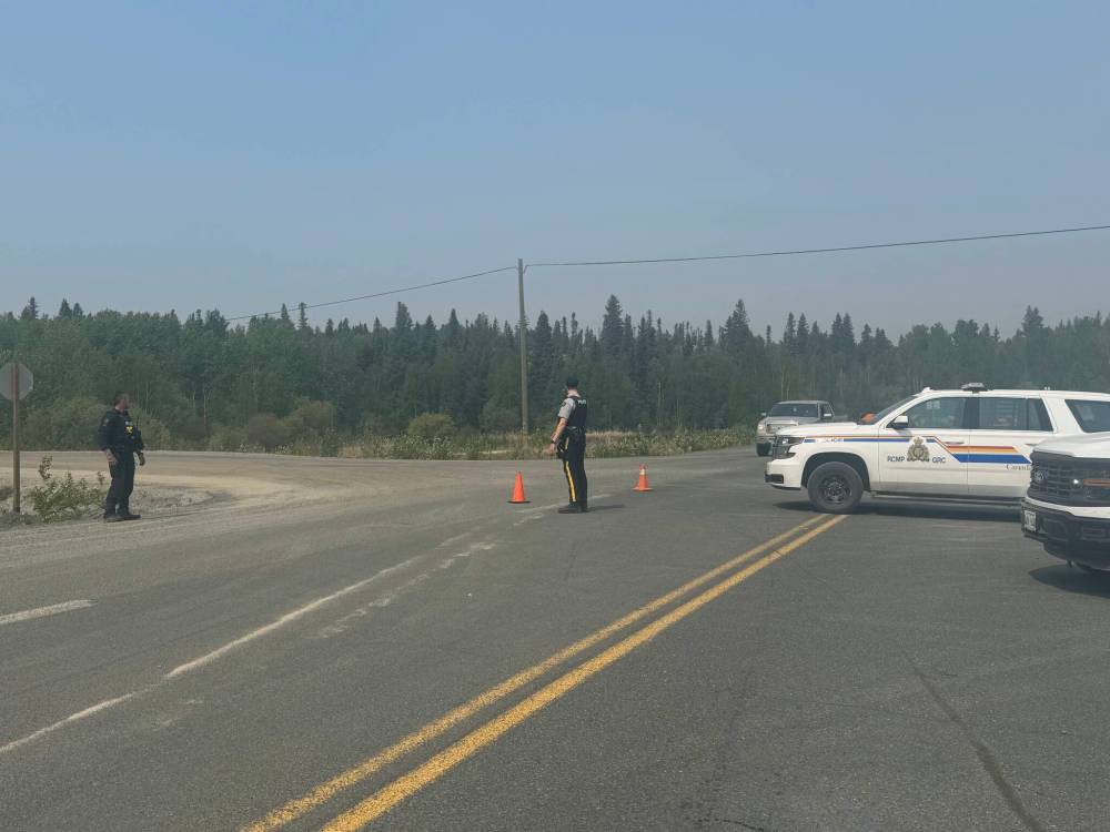 SUPPLIED
Manitoba RCMP are maintaining roadblocks outside communities evacuated because of wildfires.