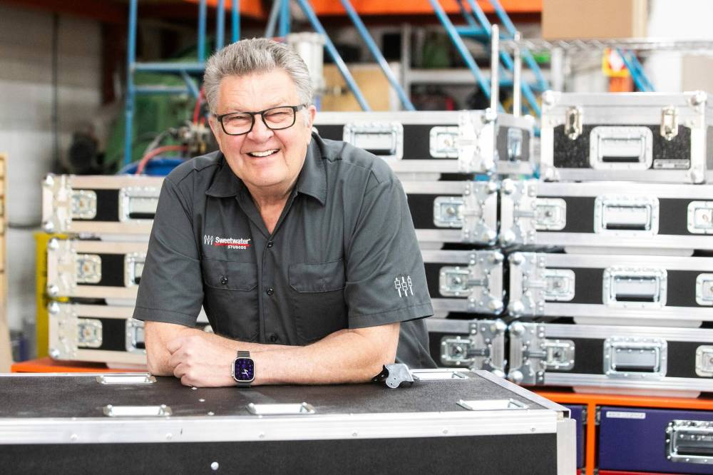 MIKAELA MACKENZIE / FREE PRESS
‘It’s always about trying to help; help the people get done what they need to get done,’ says Gary Dealey, founder and owner of Big Deal Custom Cases, at the company’s shop in Winnipeg.