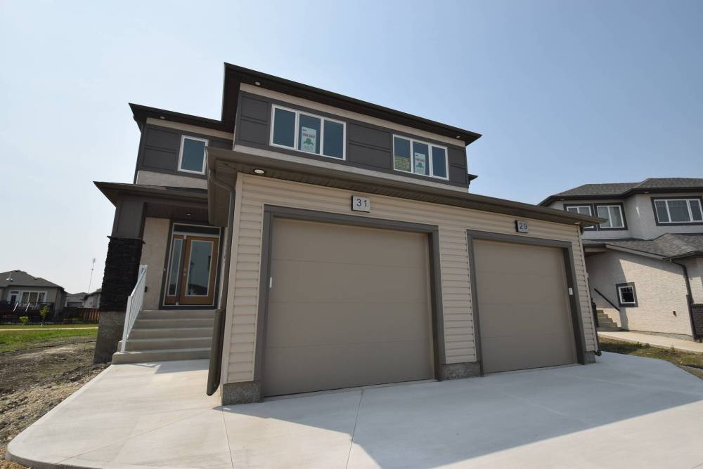 TODD LEWYS / FREE PRESS
The 1,500 sq. ft. Sapphire is a two-storey-attached gem that offers families incredible style and value only 10 minutes from Winnipeg.