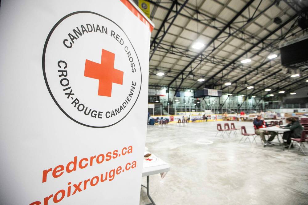 MIKAELA MACKENZIE / FREE PRESS
                                Wildfire evacuees returning home to Flin Flon can access Red Cross supports, a food bank, and mental-health help at the Whitney Forum. The arena has been set up to welcome residents back.