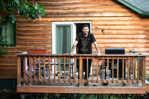 MIKAELA MACKENZIE / FREE PRESS
                                Brett Holland returns to his home in Flin Flon on Wednesday.