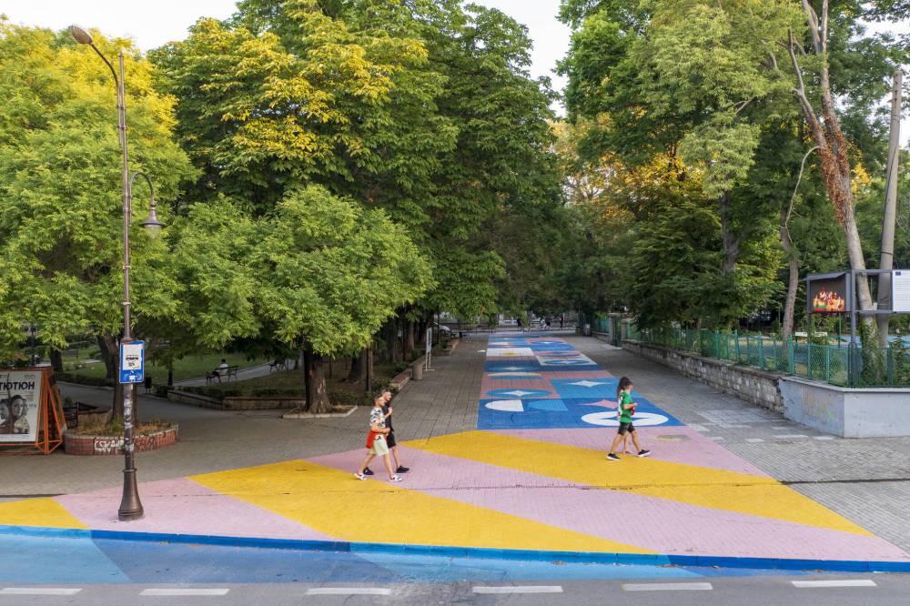 DUARD ZAYONCHKOVSKI PHOTO
Varna, Bulgaria, was one of the cities that completed an Asphalt Art initiative in 2023