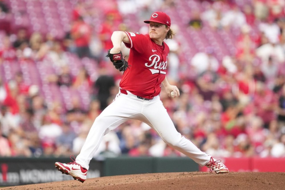 Cincinnati Reds pitcher Andrew Abbott throws during the second inning of a baseball game against the Minnesota Twins, Tuesday, June 17, 2025, in Cincinnati. (AP Photo/Jeff Dean)
