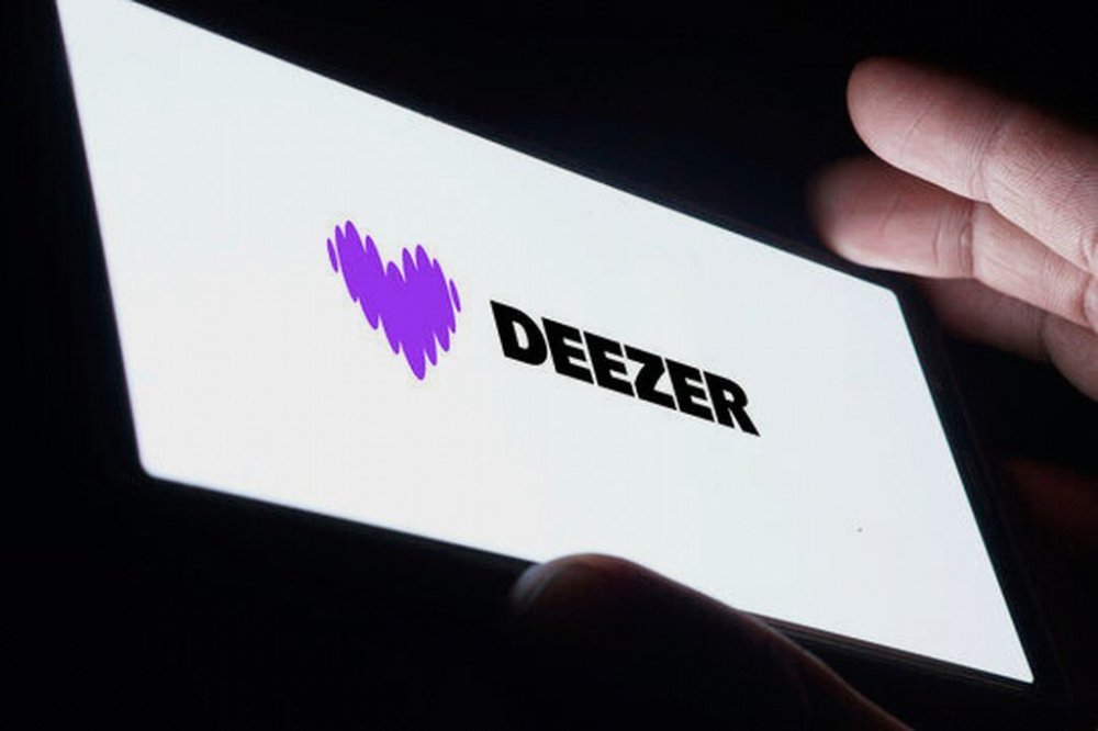 This undated photo provided by Deezer shows the music streaming service logo. (Deezer via AP)