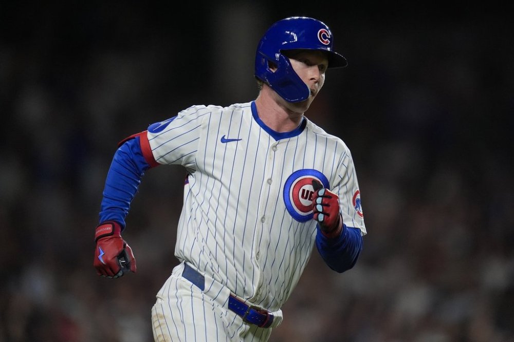 Chicago Cubs' Pete Crow-Armstrong (4) runs the bases after hitting a home run during the eighth inning of a baseball game against the Milwaukee Brewers, Tuesday, June 17, 2025, in Chicago. (AP Photo/Erin Hooley)
