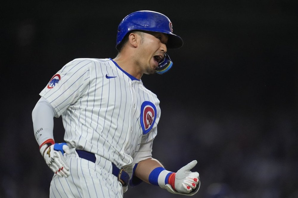 Chicago Cubs designated hitter Seiya Suzuki (27) runs the bases after hitting a three-run home run during the fifth inning of a baseball game against the Milwaukee Brewers, Tuesday, June 17, 2025, in Chicago. (AP Photo/Erin Hooley)